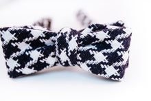 Navy & White Houndstooth Bow Tie Batwing