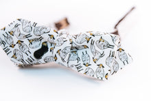 black sheep cotton bow tie with a slim diamond tip design.