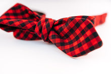A red & black cotton Shepard's check bow tie with a slim diamond tip design.
